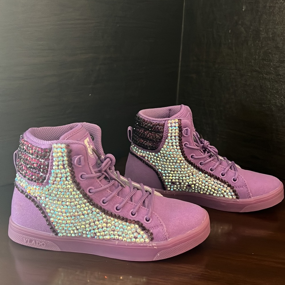 Purple Vlado Sneakers Size 5 (size 6 women-see description)